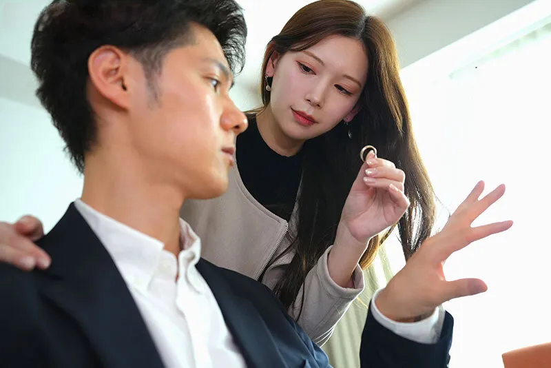 Bà xã đi đi chơi, chồng yêu ở nhà bị nhỏ em bà xã gạ đụ không trượt phát nào